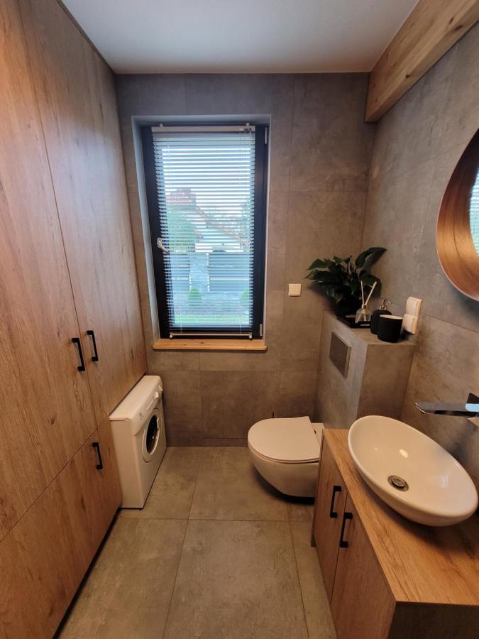 Lake Houselubniewice Domek Caloroczny Z Jacuzzi Blisko Jeziora Bagian luar foto